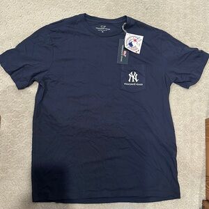New York Yankees Short Sleeve Vineyard Vines shirt